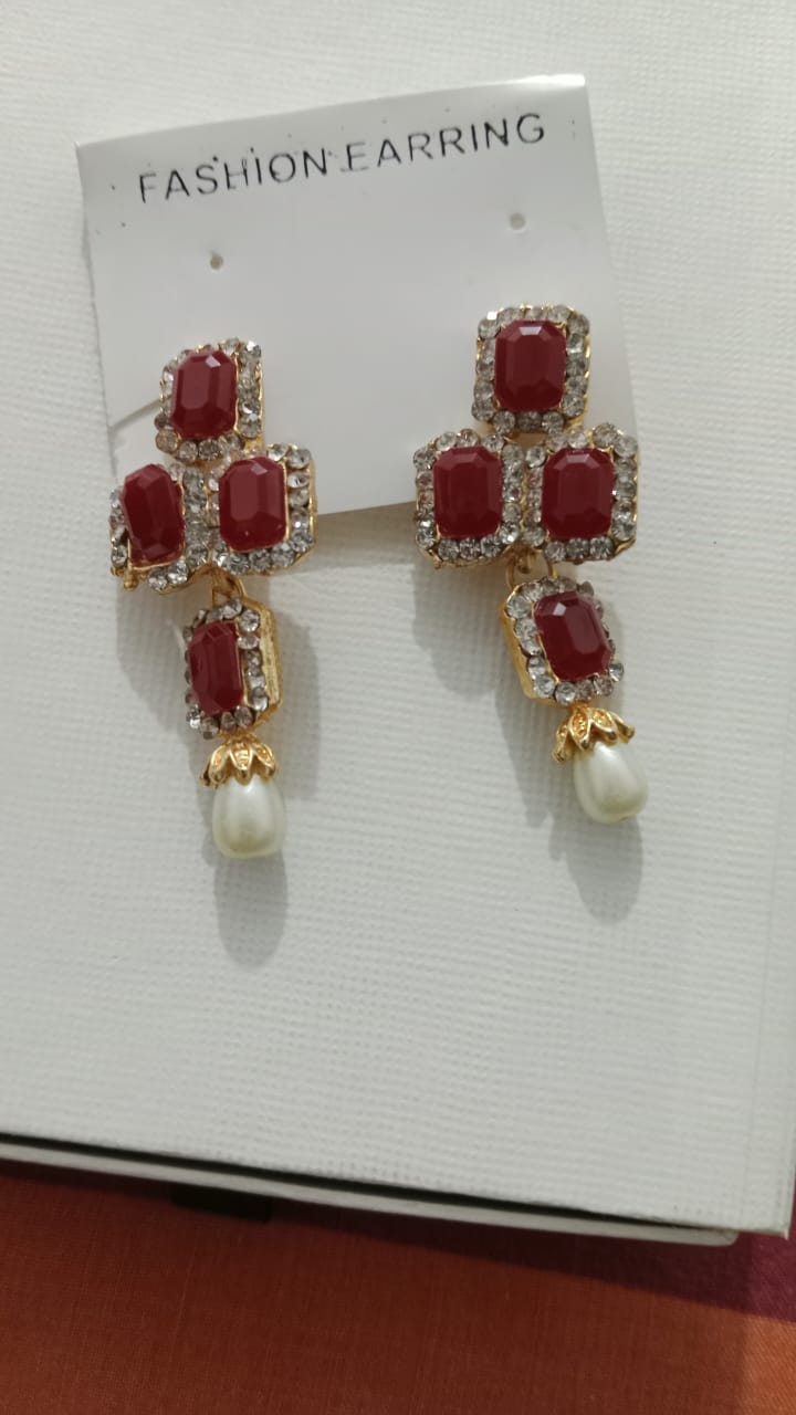 Bold & Beautiful Red Stone Earrings – A Statement of Elegance!