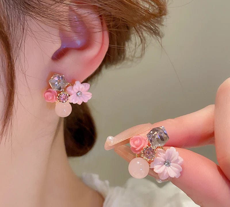 Elegant Flower Earrings – A Blooming Touch of Beauty!